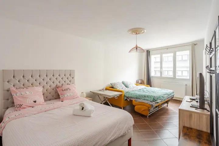 Superbe Studio Paris Gambetta Apartment Exterior photo